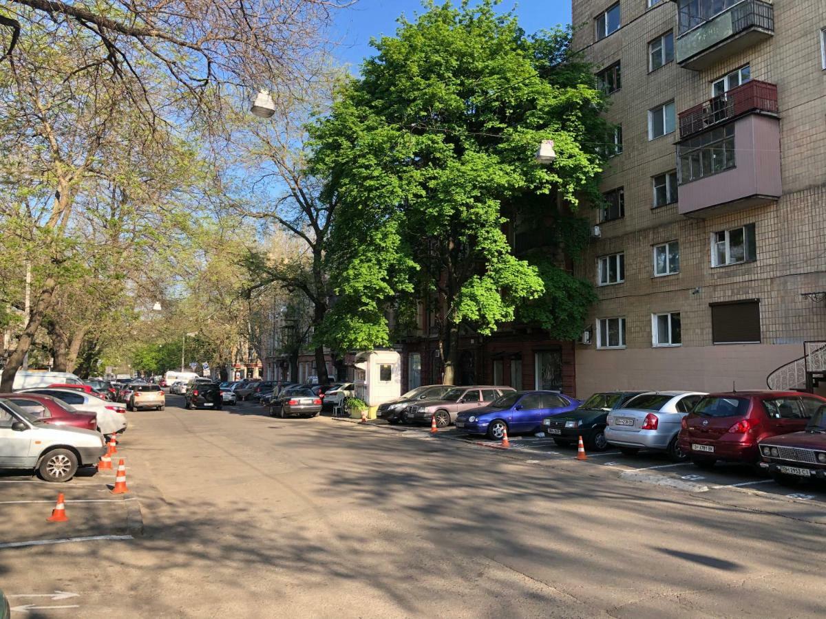 Center City Apartment Odessa Exterior photo